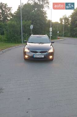 Универсал Kia Ceed 2009 в Казатине
