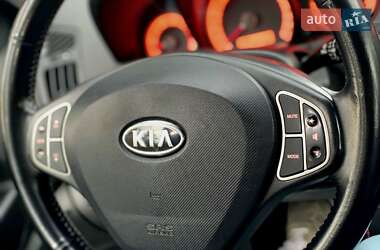 Хэтчбек Kia Ceed 2007 в 