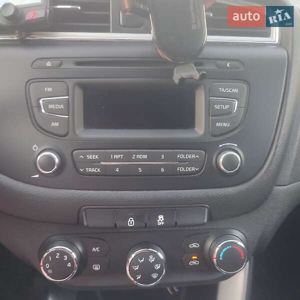 Хэтчбек Kia Ceed 2015 в Ужгороде