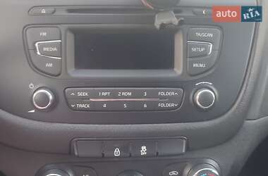 Хэтчбек Kia Ceed 2015 в 