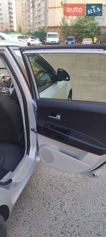 Универсал Kia Ceed 2008 в Сумах