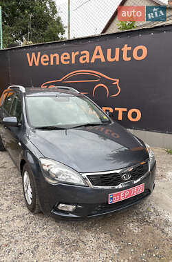 Универсал Kia Ceed 2010 в Ровно
