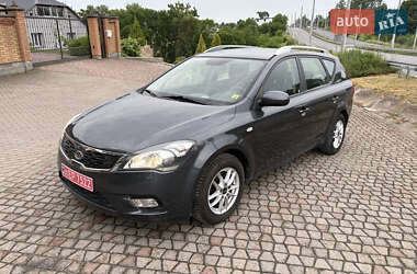 Универсал Kia Ceed 2010 в Ровно