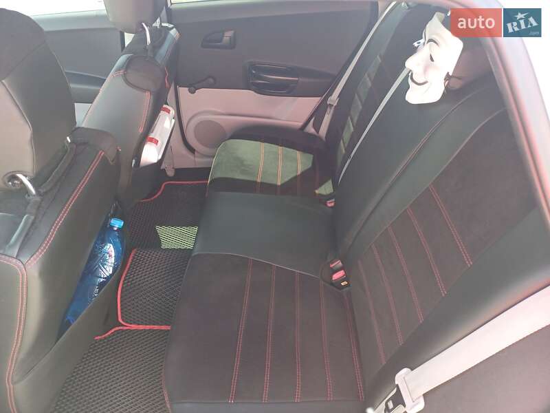 Универсал Kia Ceed 2008 в Запорожье