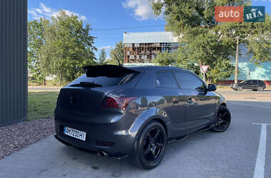 Хэтчбек Kia Ceed 2010 в 