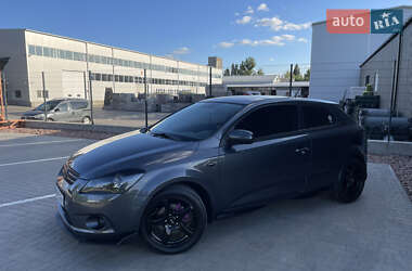 Хэтчбек Kia Ceed 2010 в 