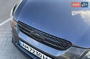 Хэтчбек Kia Ceed 2010 в 