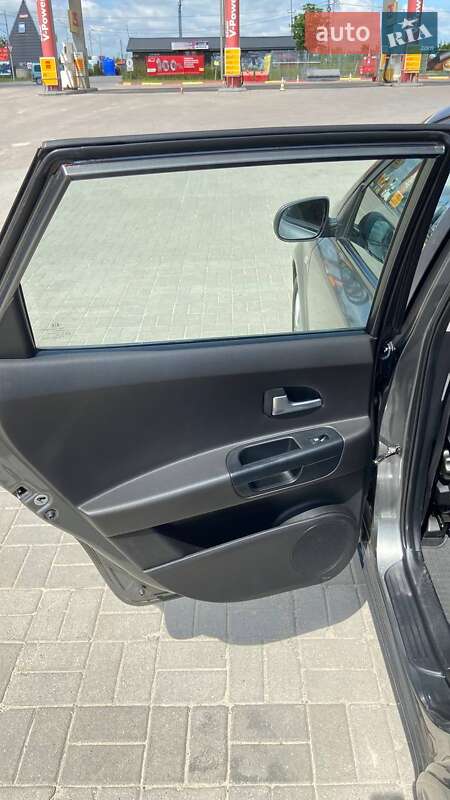 Хэтчбек Kia Ceed 2010 в Львове