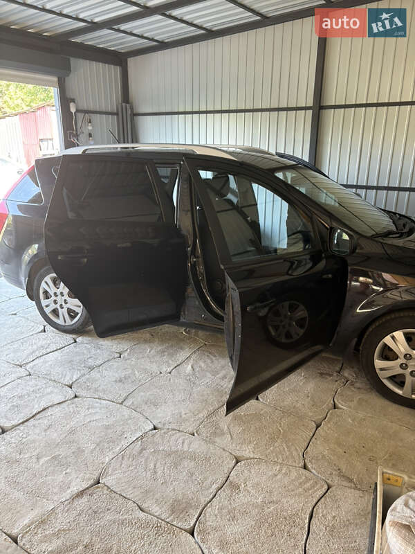 Универсал Kia Ceed 2010 в Долинской