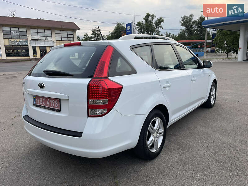 Универсал Kia Ceed 2010 в Днепре