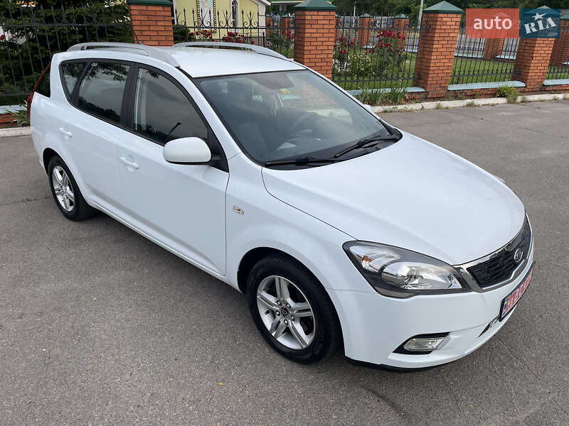 Универсал Kia Ceed 2010 в Днепре