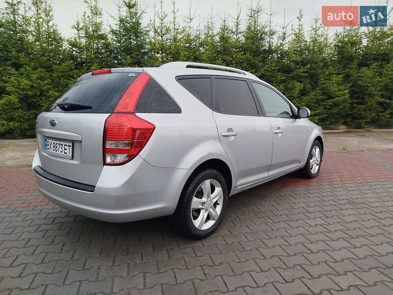 Универсал Kia Ceed 2010 в Шепетовке