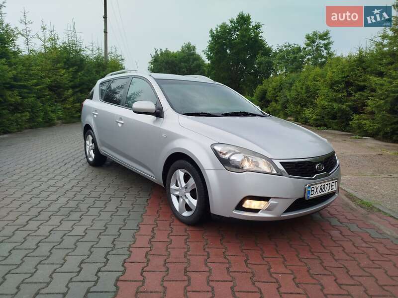 Универсал Kia Ceed 2010 в Шепетовке