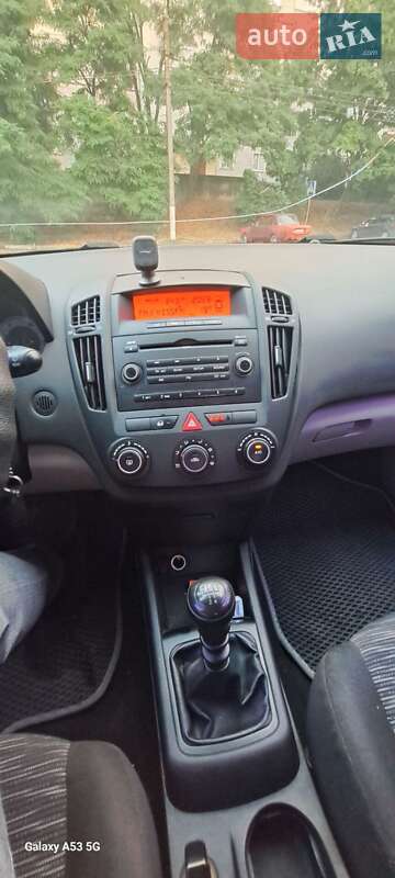 Хетчбек Kia Ceed 2007 в Обухові