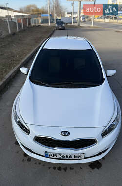 Хэтчбек Kia Ceed 2014 в 