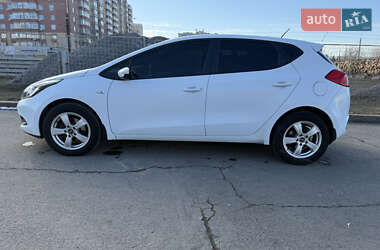 Хэтчбек Kia Ceed 2014 в 