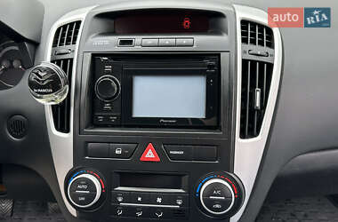 Универсал Kia Ceed 2010 в 