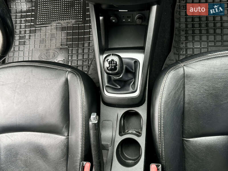 Универсал Kia Ceed 2010 в Львове