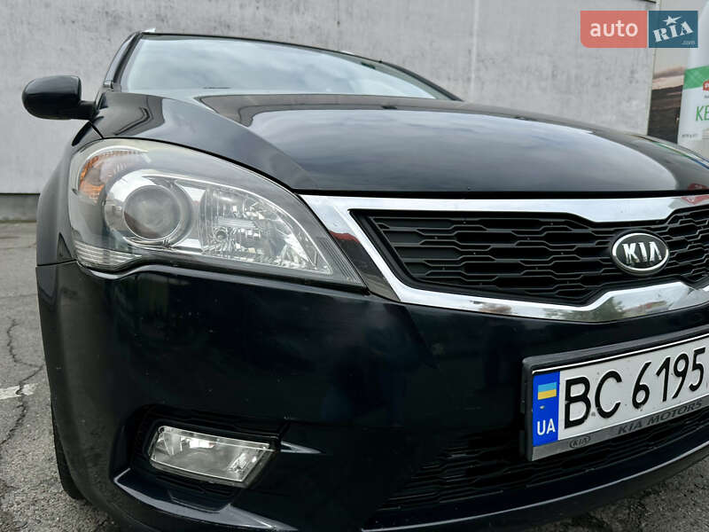 Универсал Kia Ceed 2010 в Львове