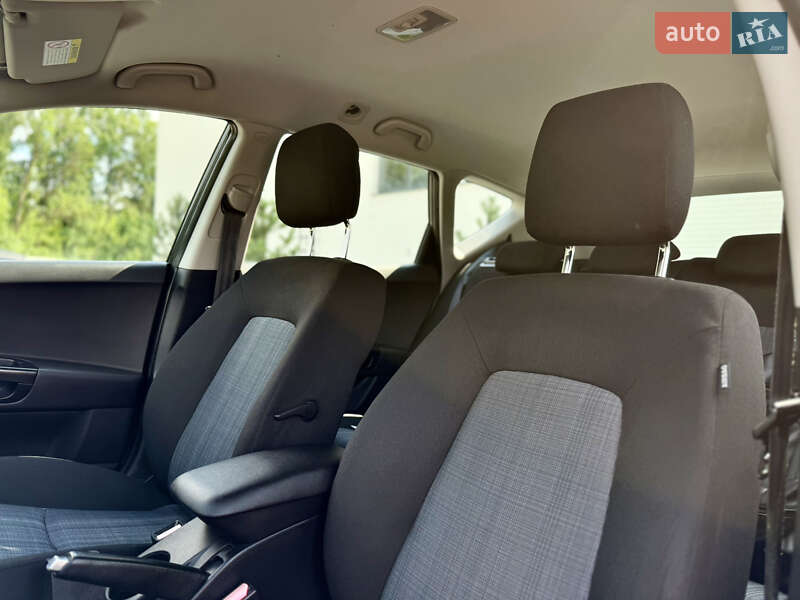Универсал Kia Ceed 2011 в Луцке