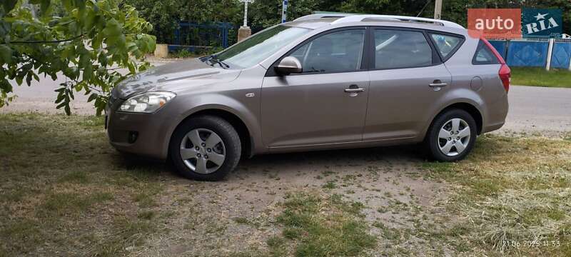 2008 KIA Ceed, VIN U5YFF52428L031812:plate — photo 1 (autoria)