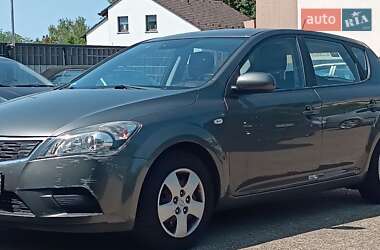 Kia Ceed 2010