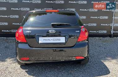 Хэтчбек Kia Ceed 2008 в 
