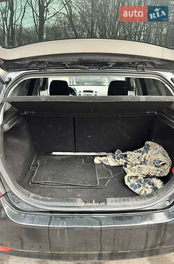 Хэтчбек Kia Ceed 2007 в 