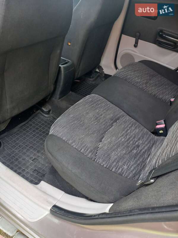 Хэтчбек Kia Ceed 2008 в Житомире