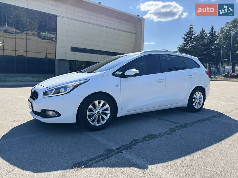 Универсал Kia Ceed 2012 в Запорожье