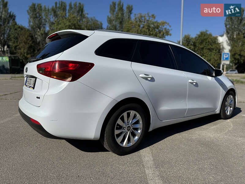 Универсал Kia Ceed 2012 в Запорожье