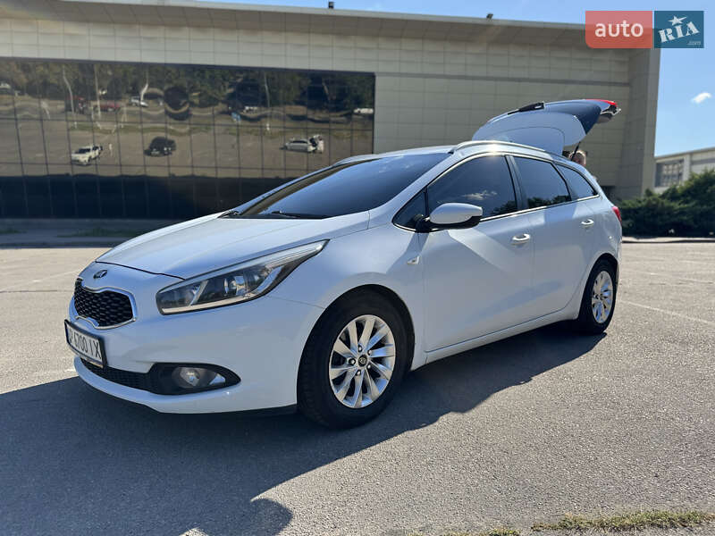 Универсал Kia Ceed 2012 в Запорожье