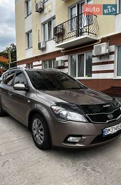 Универсал Kia Ceed 2012 в Ромнах