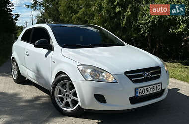 Хэтчбек Kia Ceed 2008 в Львове