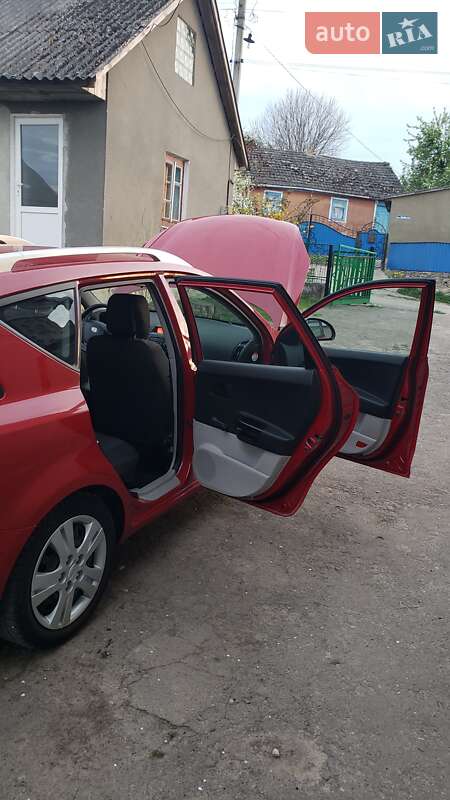 Универсал Kia Ceed 2008 в Шумске