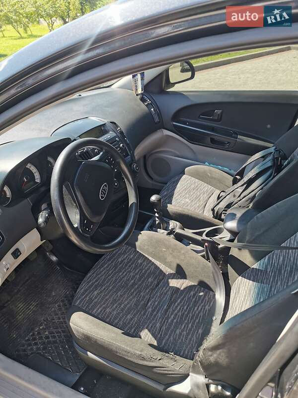 Хетчбек Kia Ceed 2008 в Львові