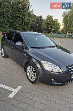 Хэтчбек Kia Ceed 2008 в Виннице