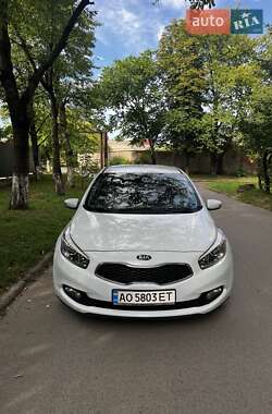 Хэтчбек Kia Ceed 2013 в Ужгороде