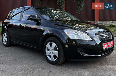 Хэтчбек Kia Ceed 2007 в Черкассах