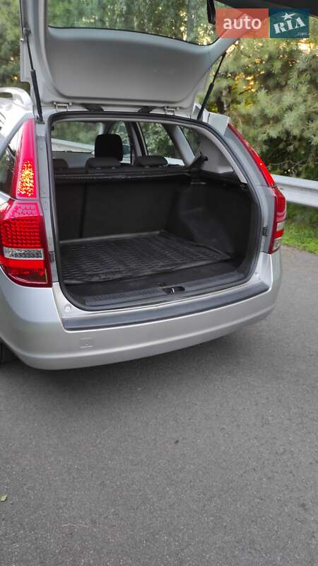 Универсал Kia Ceed 2012 в Ровно