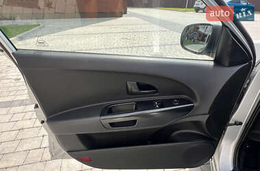 Хэтчбек Kia Ceed 2010 в 