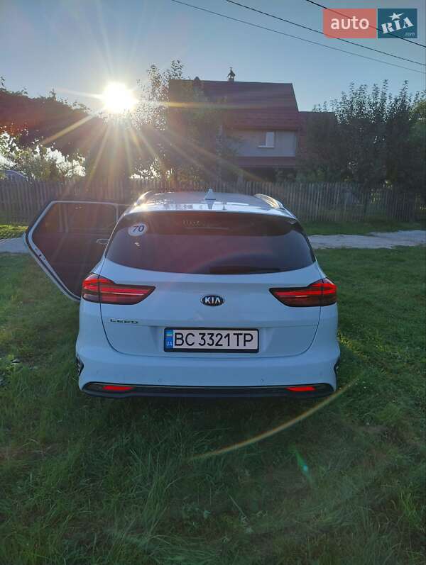 Универсал Kia Ceed 2019 в Львове
