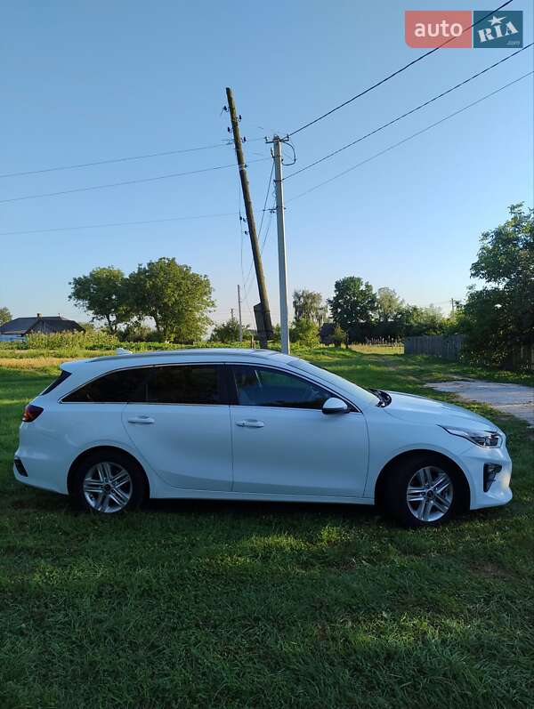 Универсал Kia Ceed 2019 в Львове