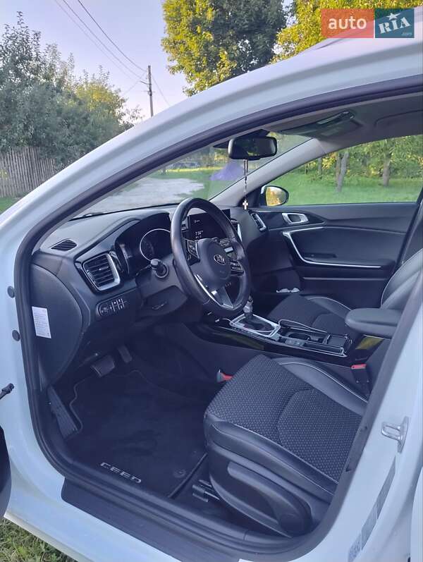 Универсал Kia Ceed 2019 в Львове