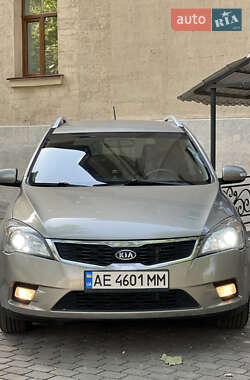 Универсал Kia Ceed 2011 в Николаеве