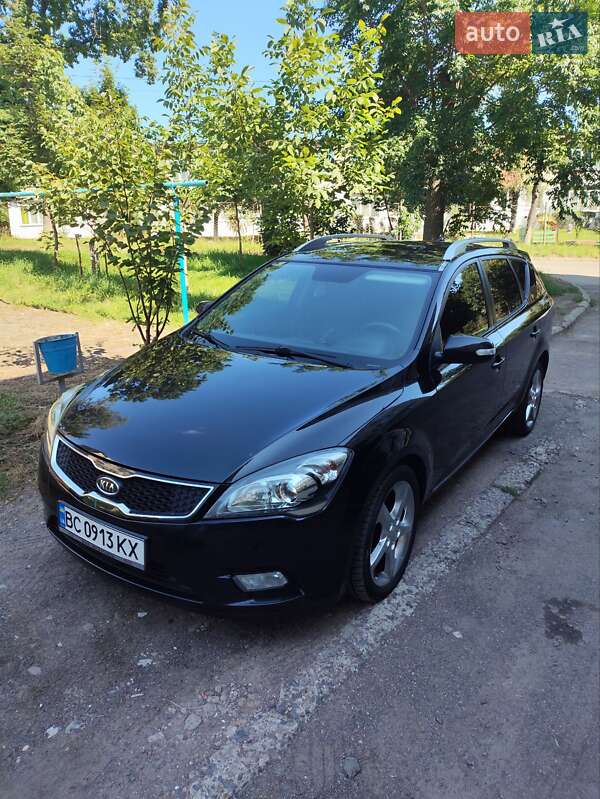Универсал Kia Ceed 2011 в Трускавце