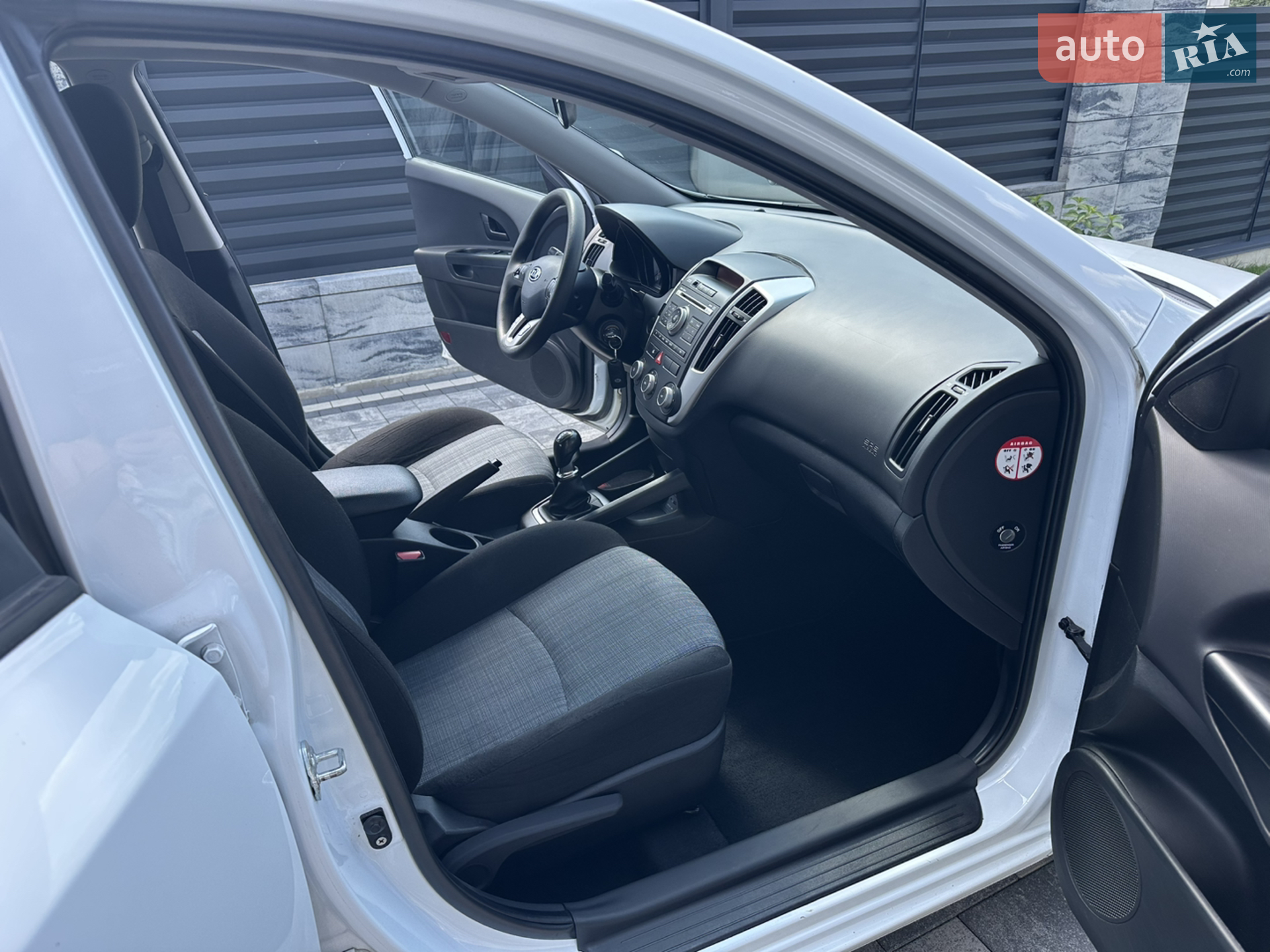 2011 Kia Cee'd - мініатюра 24