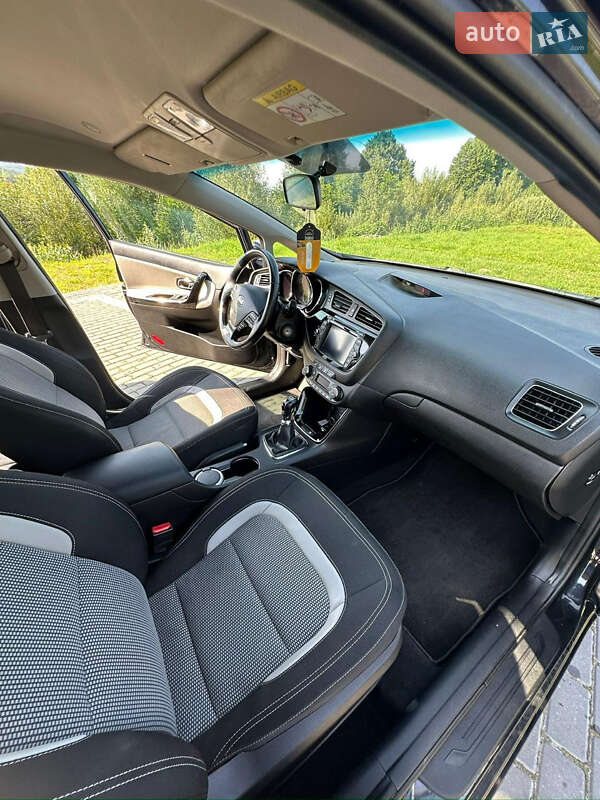 Универсал Kia Ceed 2015 в Долине