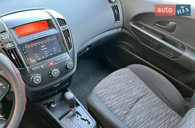 Универсал Kia Ceed 2008 в 