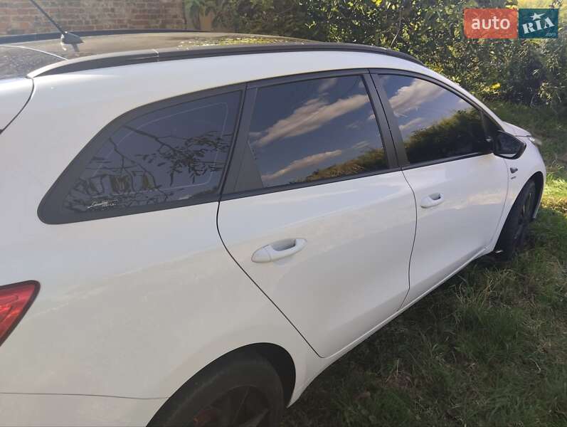 Универсал Kia Ceed 2013 в Львове